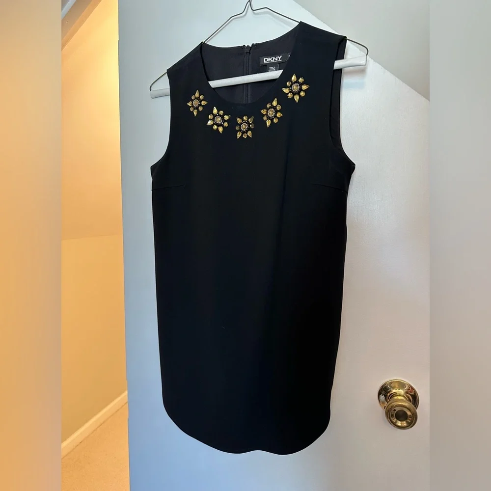 Embellished sleeveless blouse DKNY - Picture 1 of 5